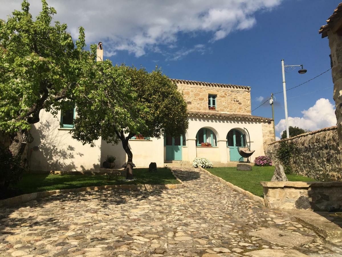 B&B Su Strintu Tuili Exterior photo